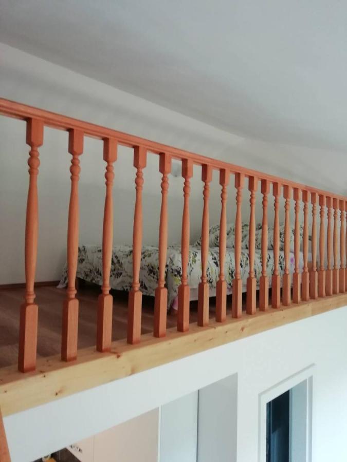 Deni09 Leilighet Pomer Eksteriør bilde